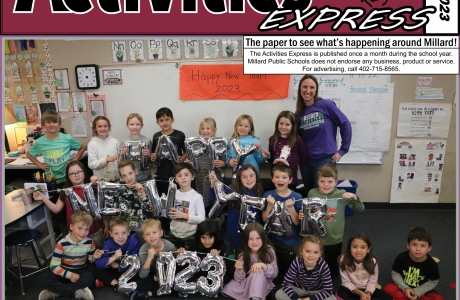 Picture of students holding 2023 balloons